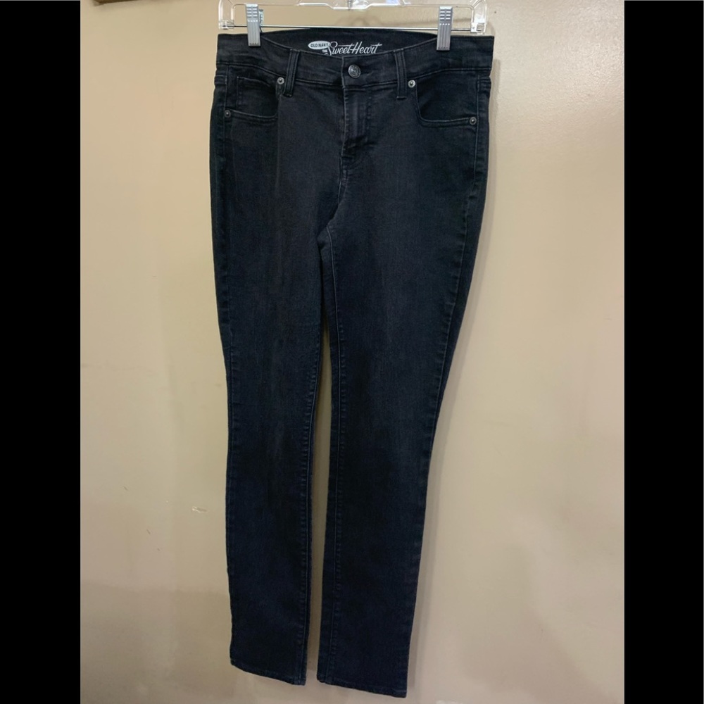 Old Navy Sweetheart black skinny jeans. Size 4 regular.